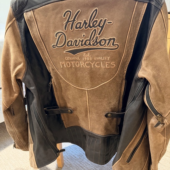 Harley Davidson Leather Motorcycle Jacket - Picture 2 of 13